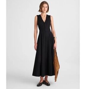Sleeveless Black V-Neck Maxi Dress